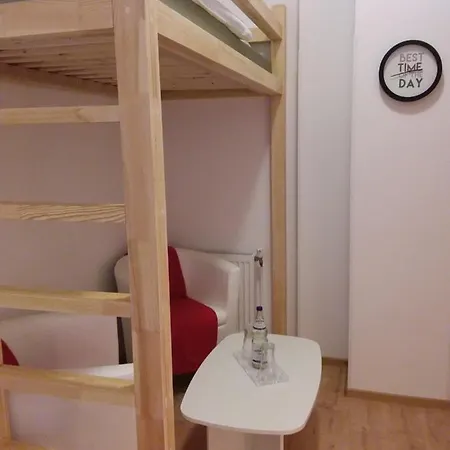 Living In The Box Berlijn