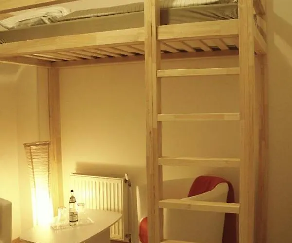 Living In The Box Hostal Berlín